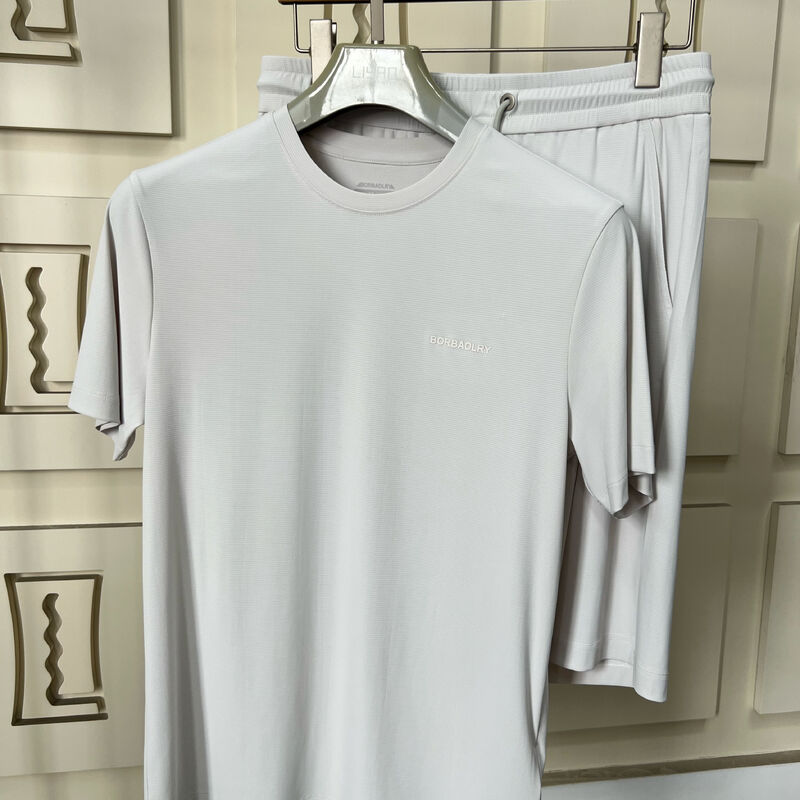 男性用 スポーツウェア ライトグレー 短袖 トップ&パンツ 透気&快適 Tシャツ 男性用