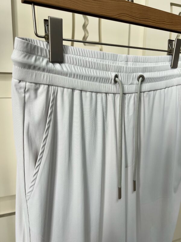 男性用 スポーツウェア ライトグレー 短袖 トップ&パンツ 透気&快適 Tシャツ 男性用