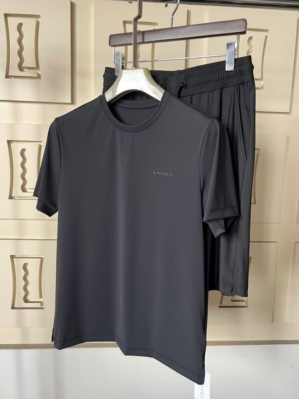 男性用 高品質 フィットネス ランニングショーツ 通気性 速乾性素材 膝丈 夏 バックポケット 無地デザイン